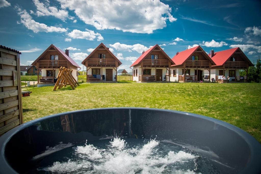 Kalinowy Sad Domki Z Jacuzzi I Sauna Mikołajki Buitenkant foto
