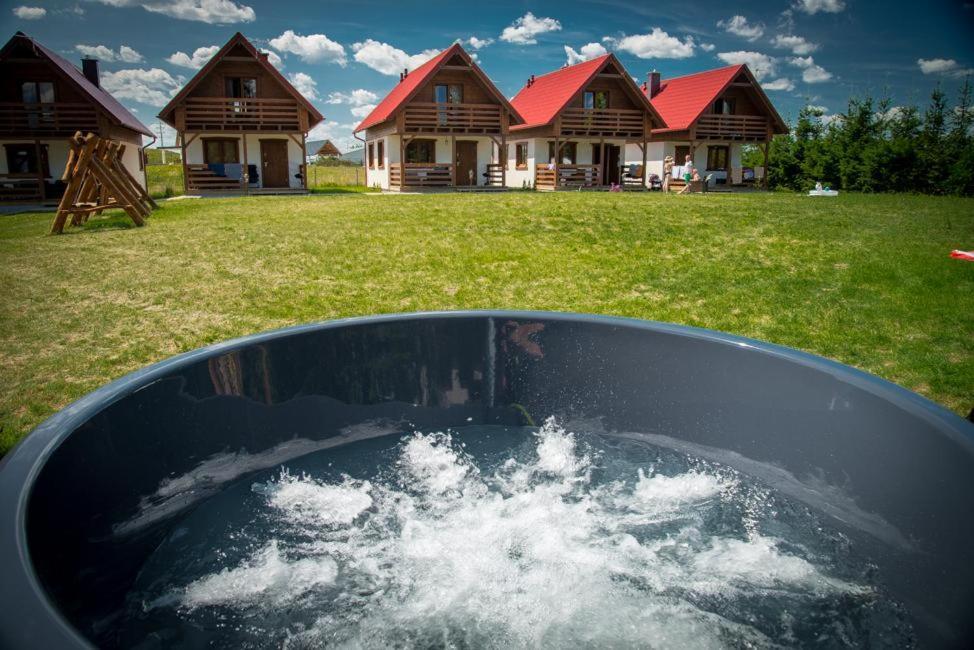 Kalinowy Sad Domki Z Jacuzzi I Sauna Mikołajki Buitenkant foto